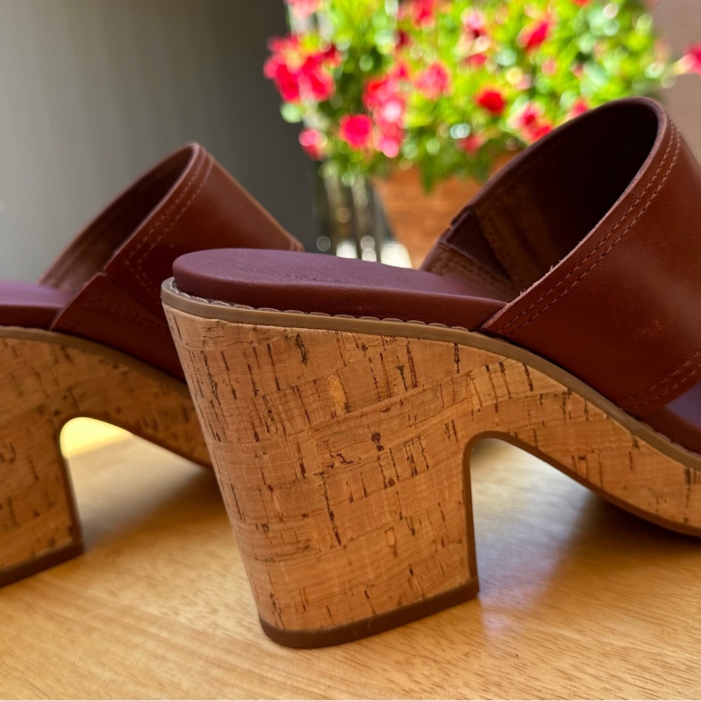 TIMBERLAND ROSLYN MEDIUM BROWN LEATHER SANDAL